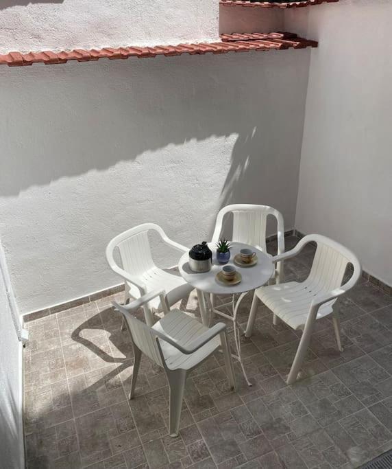 Modern 2Br Near Centre -5Min Wlk Lejlighed Patras Eksteriør billede